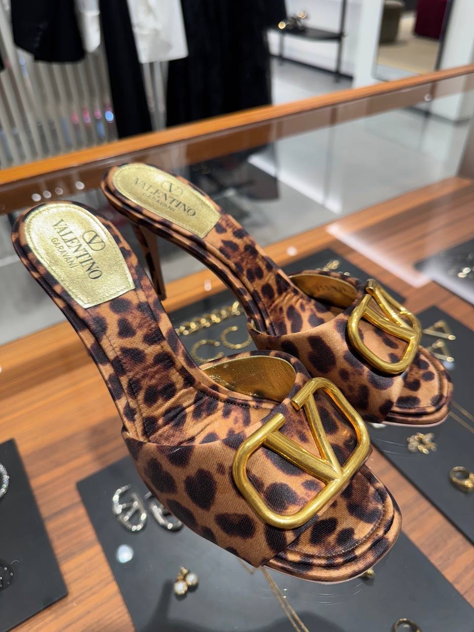 VALENTINO GARAVANI Sandals front view - Women's luxury Shoes