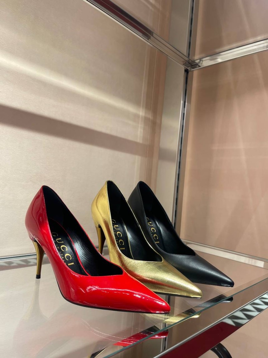 GUCCI Pumps side view - Women's luxury Shoes