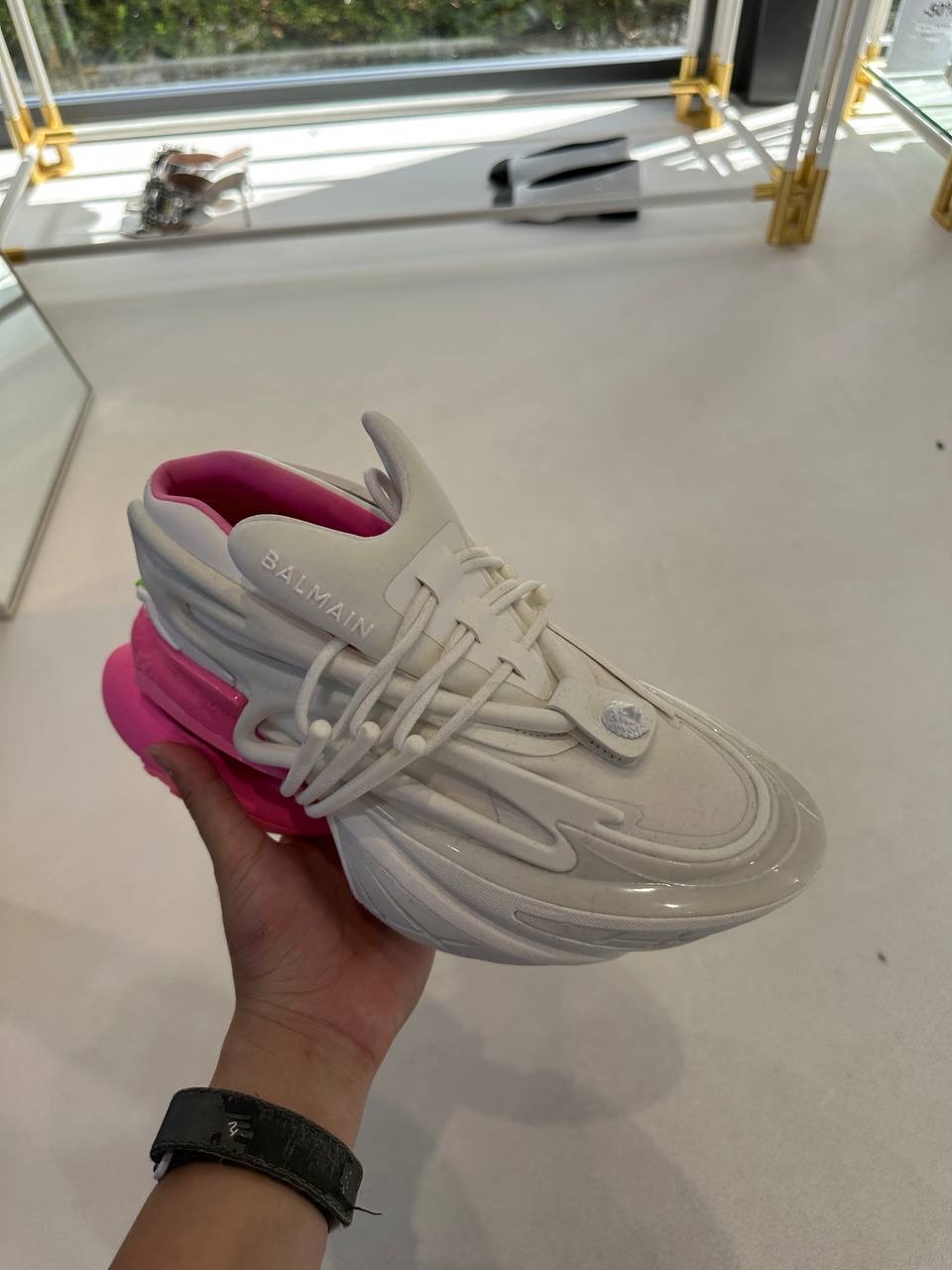 BALMAIN Sneakers side view - Women's luxury Shoes