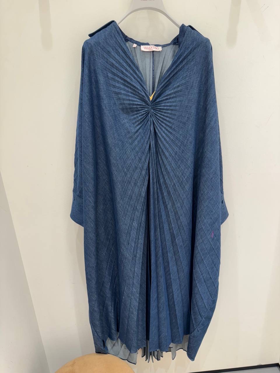 VALENTINO GARAVANI Dresses front view - Women's luxury Clothes