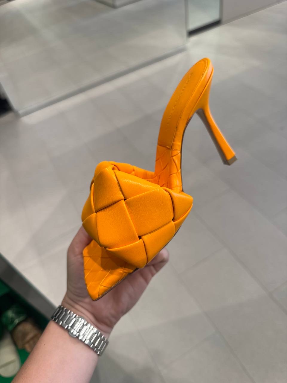 BOTTEGA VENETA Sandals side view - Women's luxury Shoes