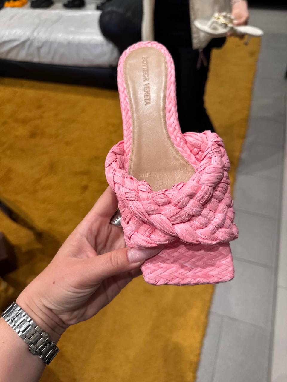 BOTTEGA VENETA Slides side view - Women's luxury Shoes