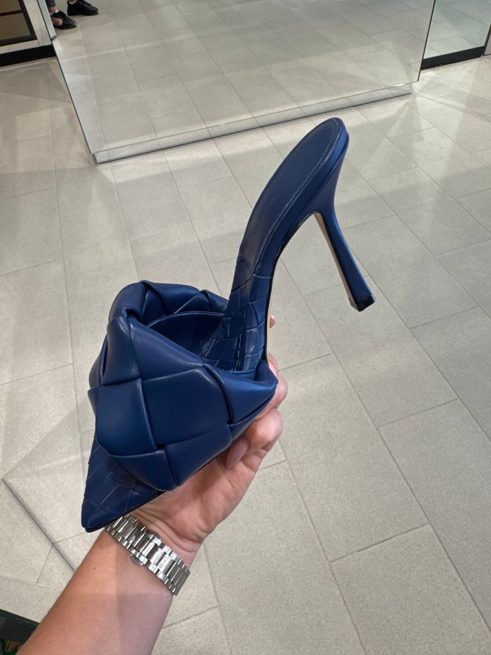 BOTTEGA VENETA Sandals side view - Women's luxury Shoes