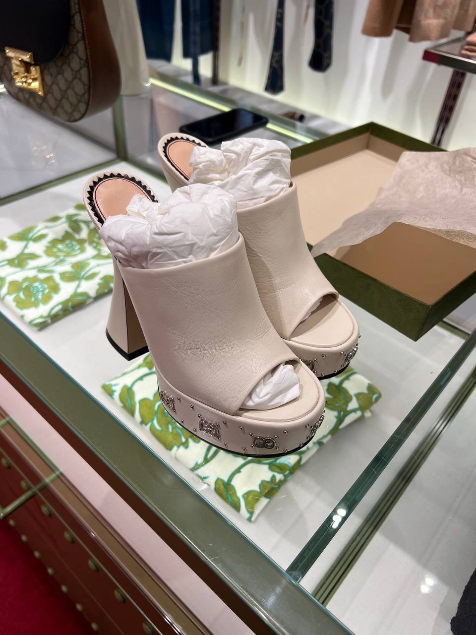 GUCCI Sandals front view - Women's luxury Shoes