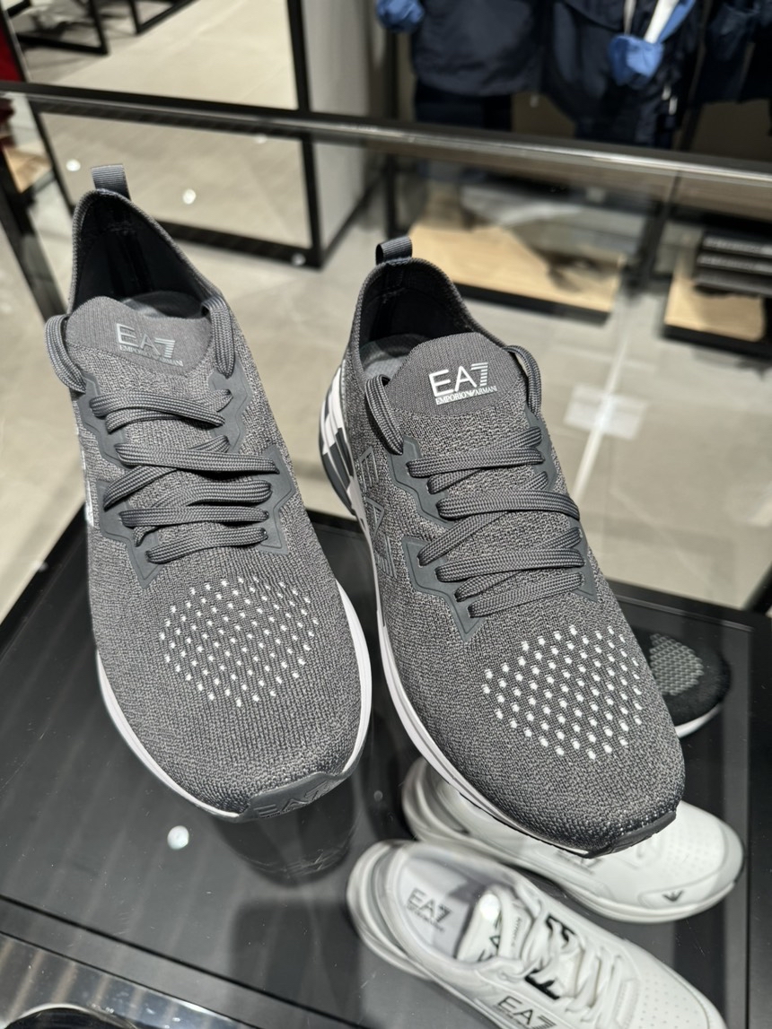 EMPORIO ARMANI Sneakers side view - Men's luxury Shoes