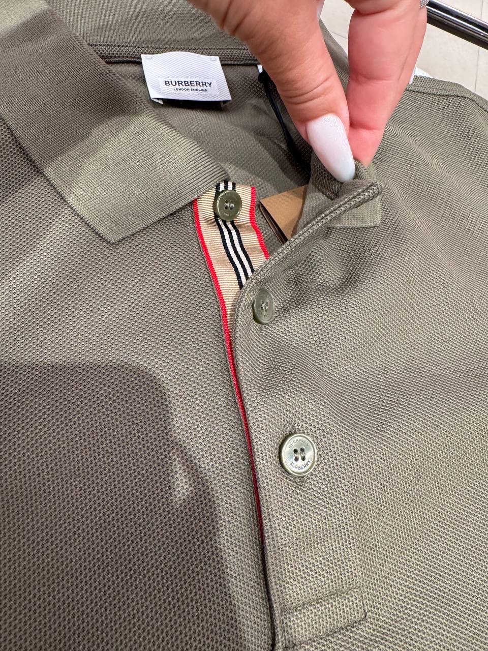 BURBERRY T-shirt and Polo side view - Men's luxury Clothes