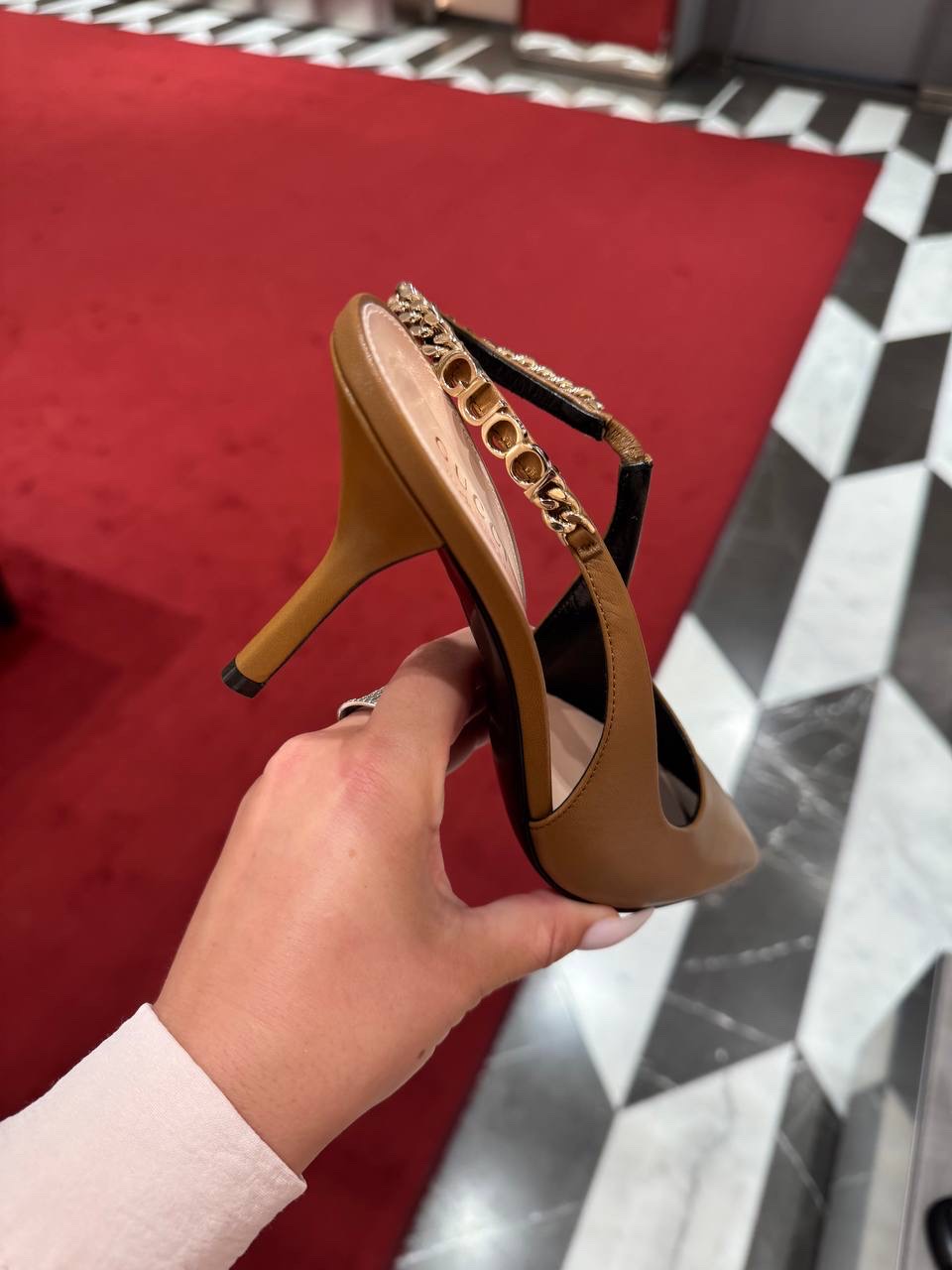 GUCCI Sandals side view - Women's luxury Shoes