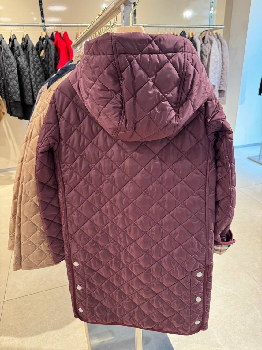 BURBERRY Down jacket side view - Women's luxury Clothes