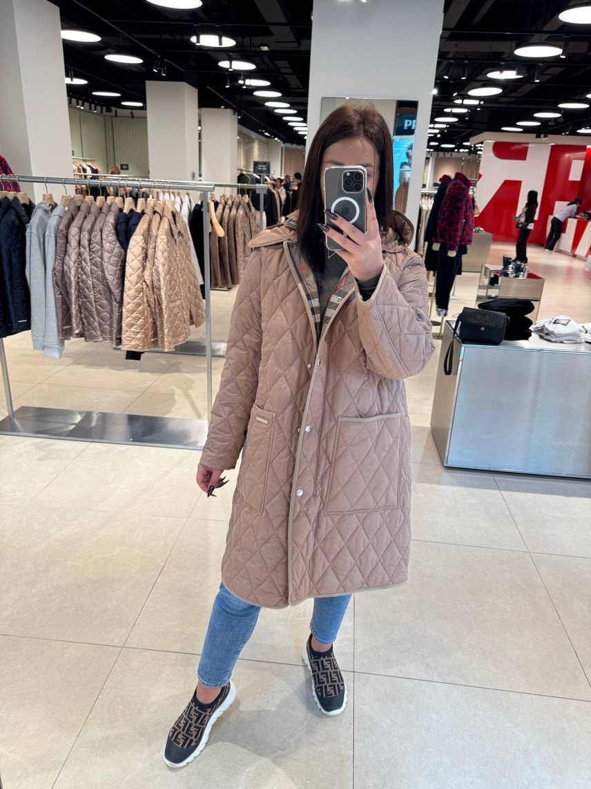 BURBERRY Down jacket side view - Women's luxury Clothes