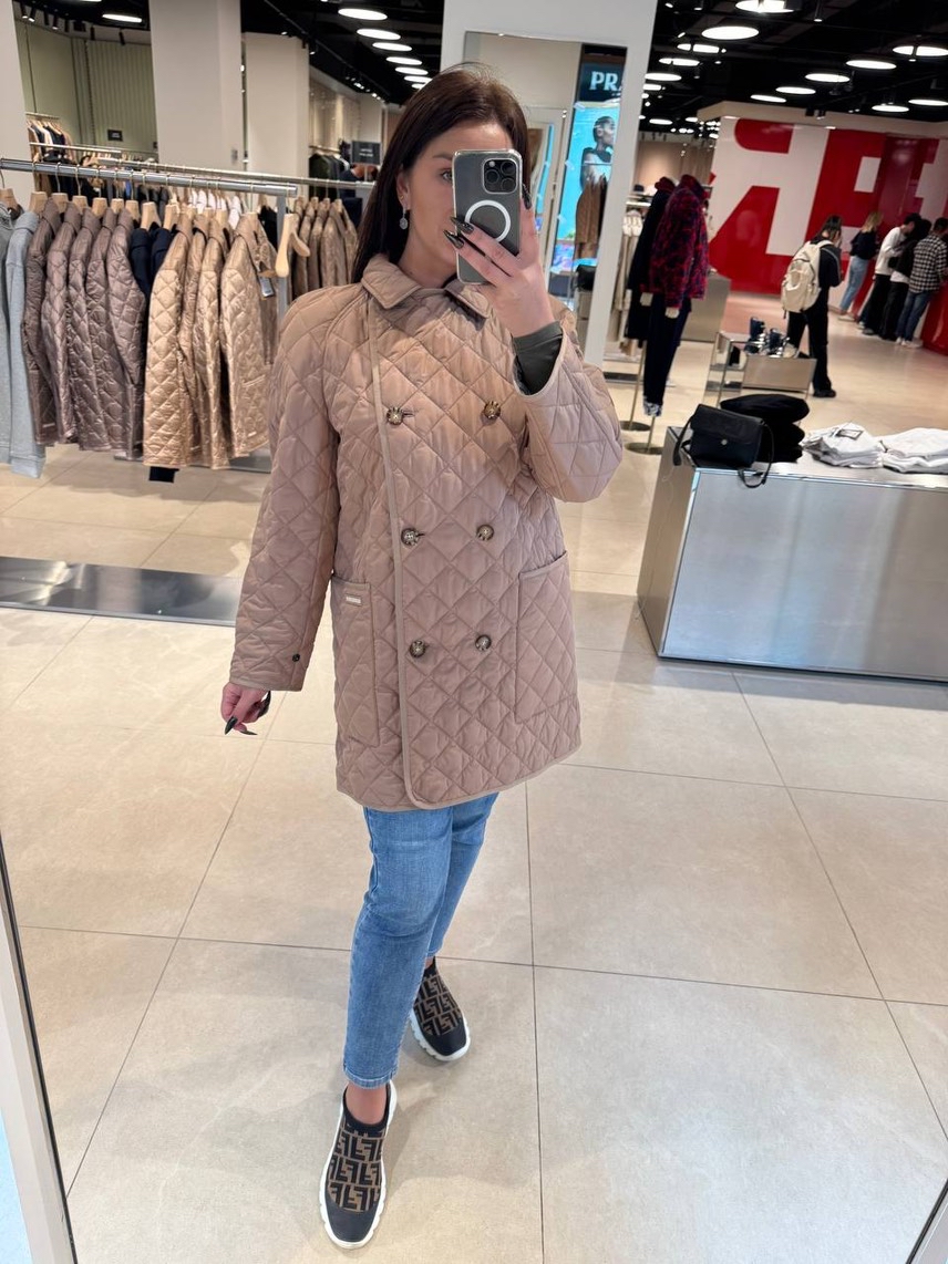 BURBERRY Down jacket side view - Women's luxury Clothes
