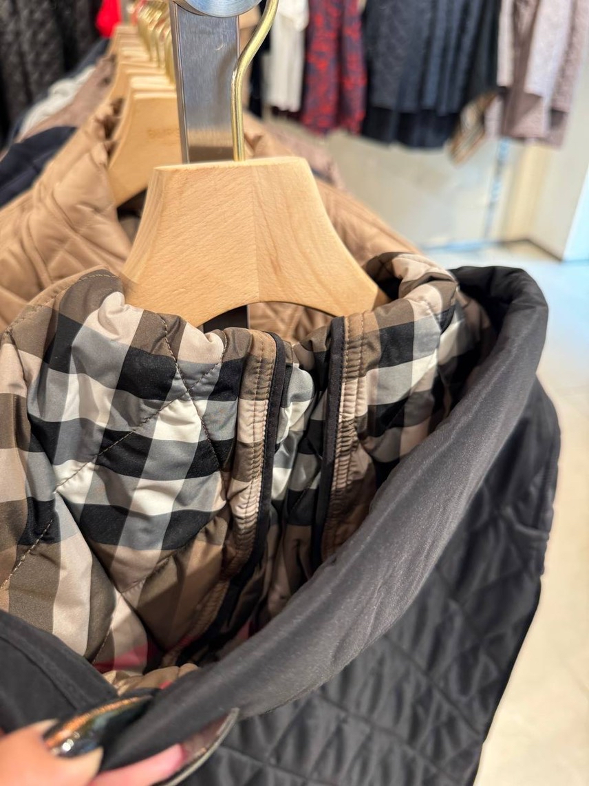 BURBERRY Down jacket side view - Women's luxury Clothes