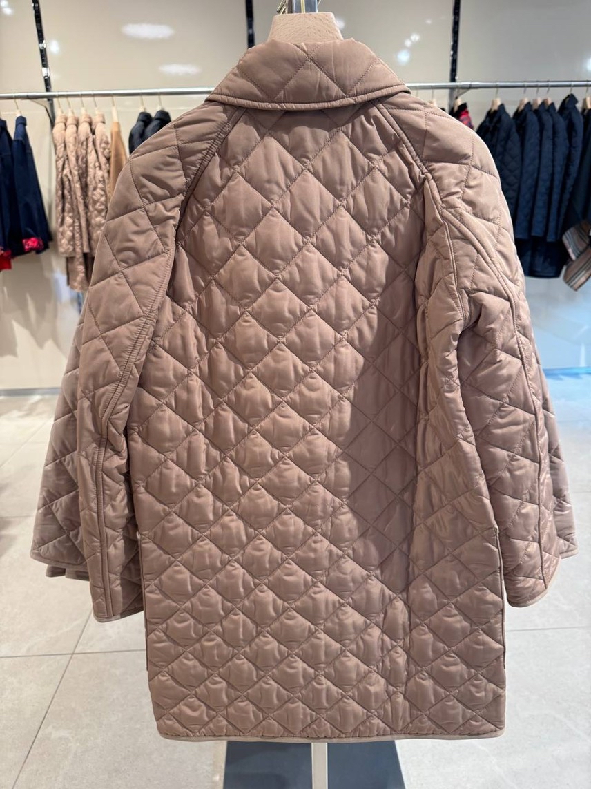 BURBERRY Down jacket side view - Women's luxury Clothes