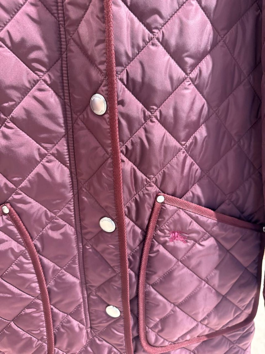 BURBERRY Down jacket side view - Women's luxury Clothes