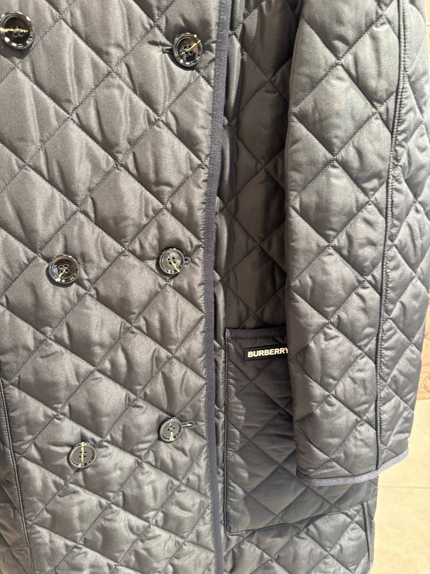 BURBERRY Down jacket side view - Women's luxury Clothes