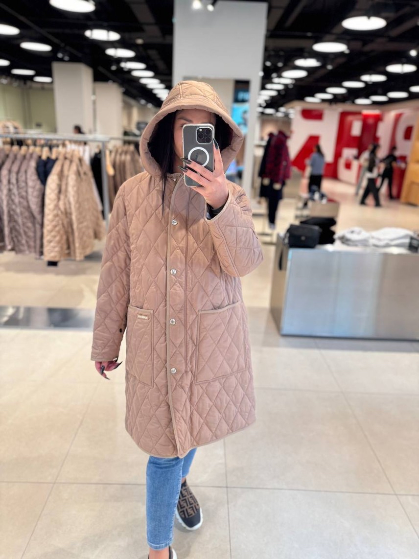 BURBERRY Down jacket side view - Women's luxury Clothes