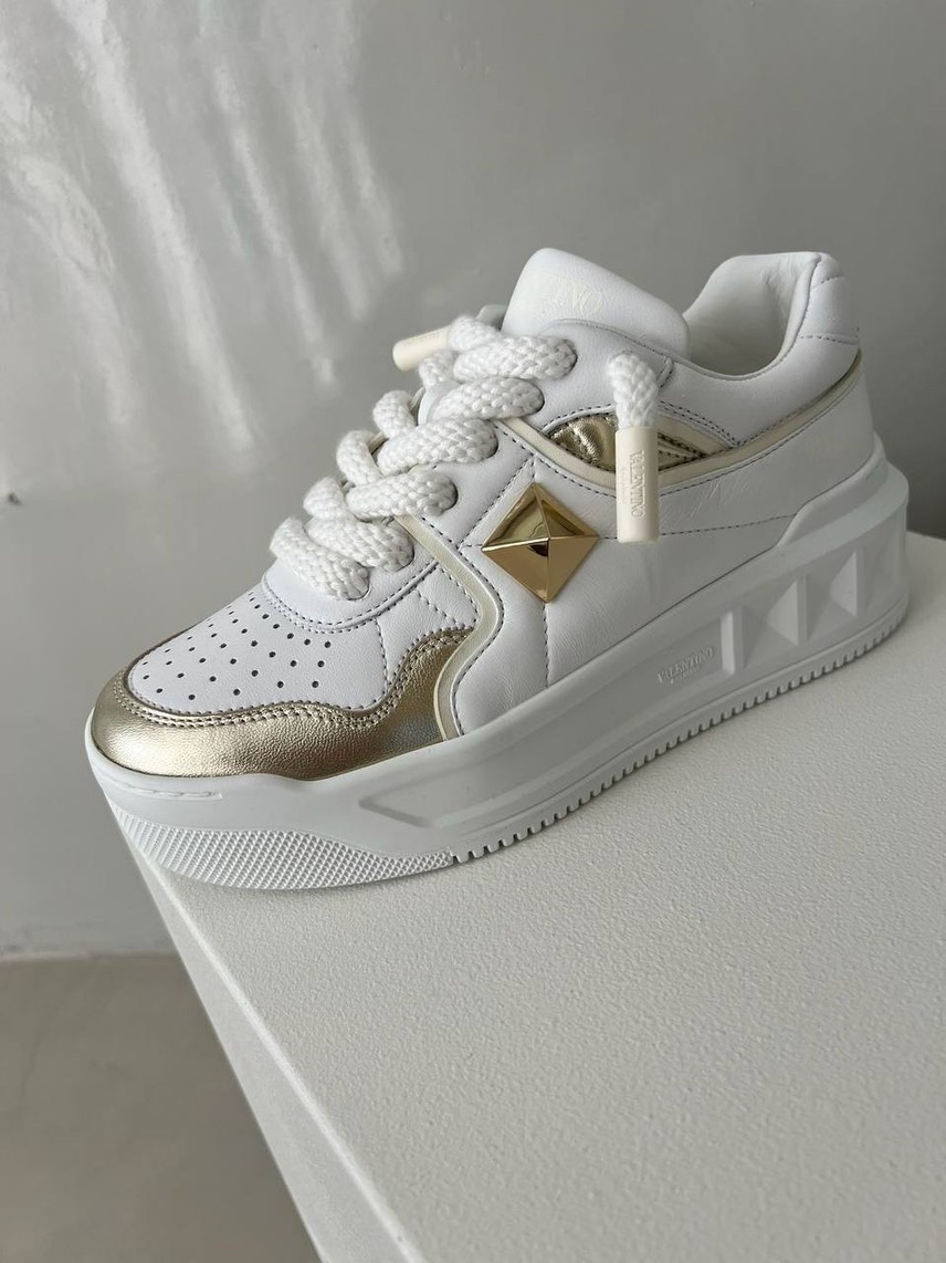 VALENTINO GARAVANI Sneakers front view - Women's luxury Shoes