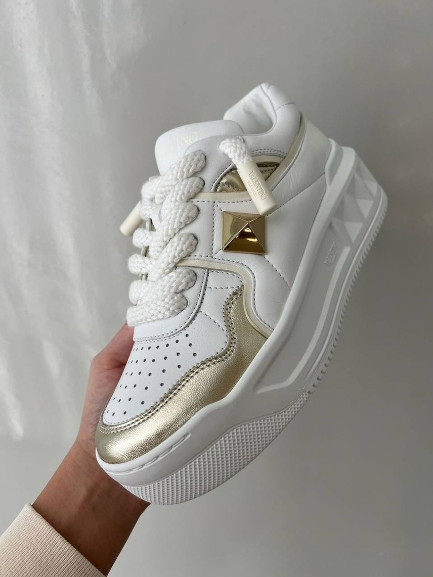 VALENTINO GARAVANI Sneakers side view - Women's luxury Shoes