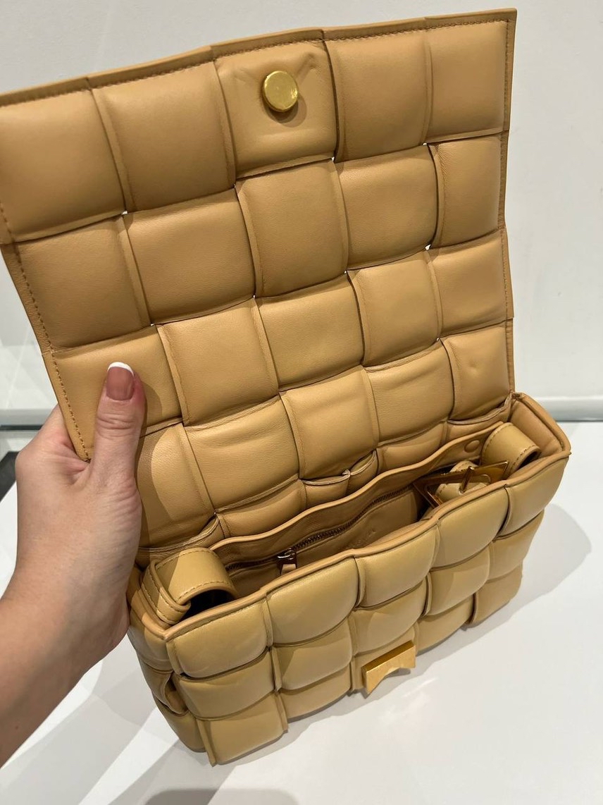 BOTTEGA VENETA Clutch bags side view - Women's luxury Bags