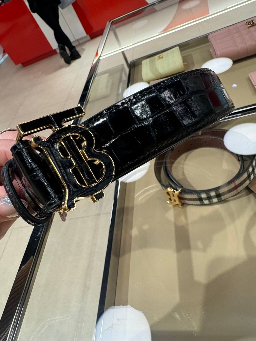 BURBERRY Belts side view - Women's luxury Accessories
