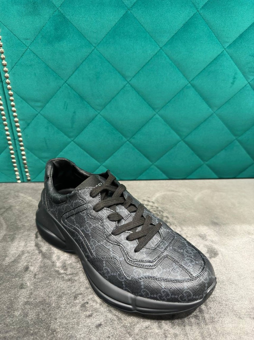 GUCCI Sneakers front view - Men's luxury Shoes