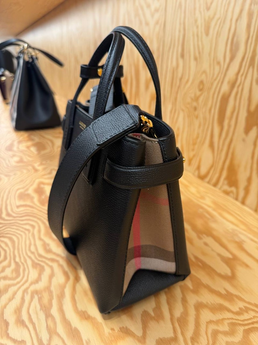 BURBERRY Crossbody bags side view - Women's luxury Bags