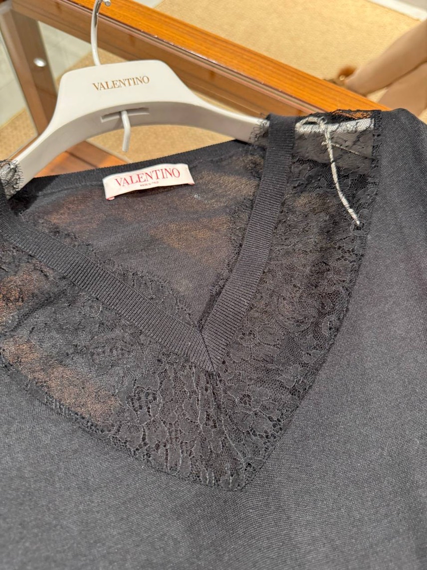VALENTINO GARAVANI Knitwear side view - Women's luxury Clothes