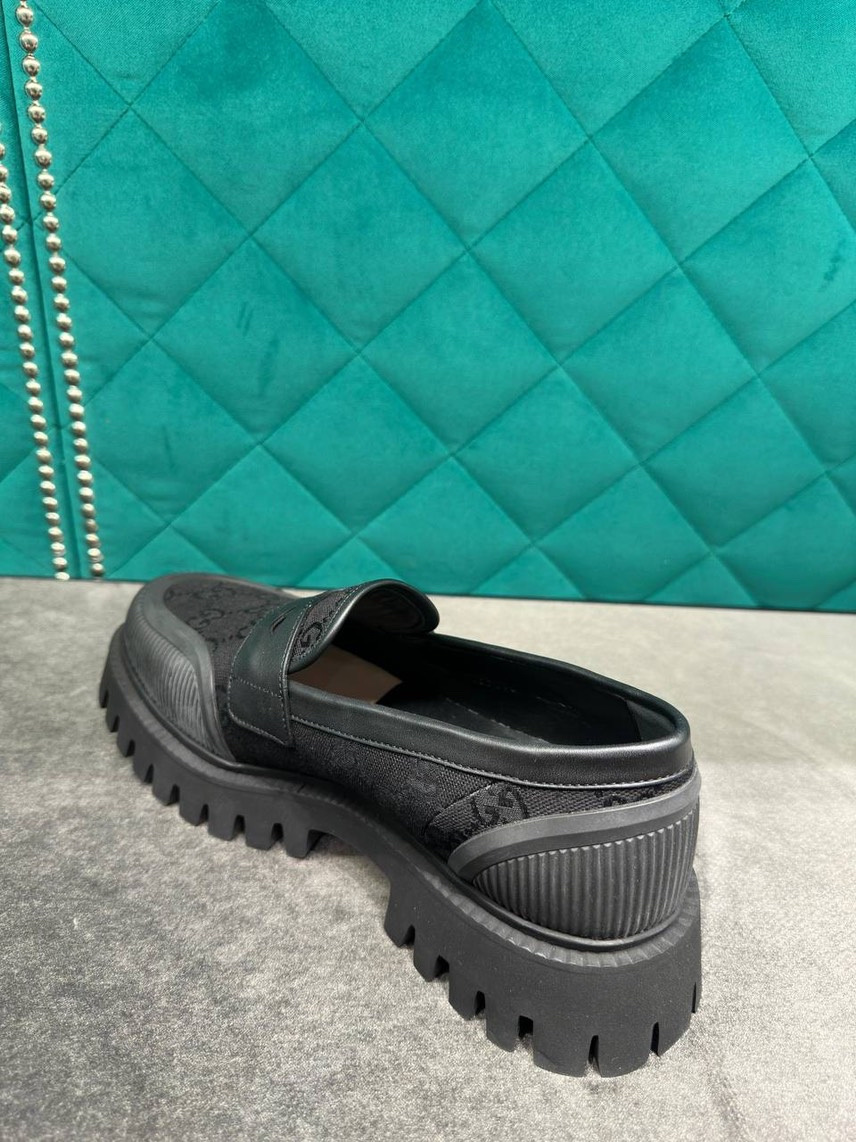 GUCCI Loafers side view - Men's luxury Shoes