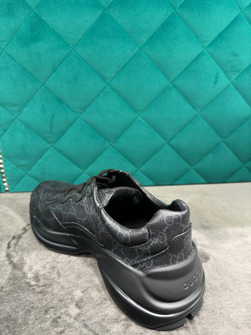 GUCCI Sneakers side view - Men's luxury Shoes