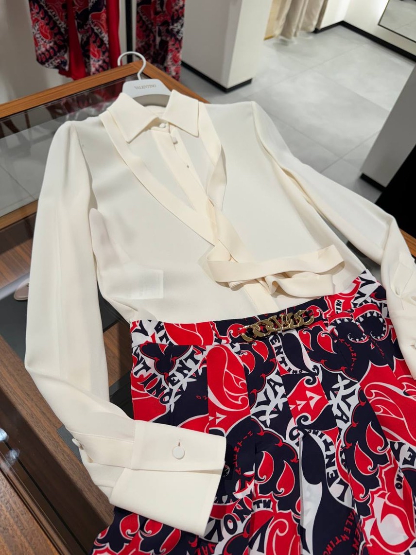 VALENTINO GARAVANI Dresses side view - Women's luxury Clothes