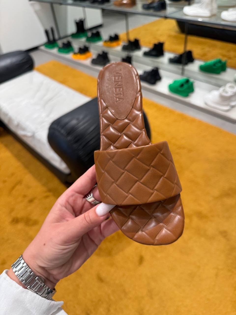 BOTTEGA VENETA Slides side view - Women's luxury Shoes