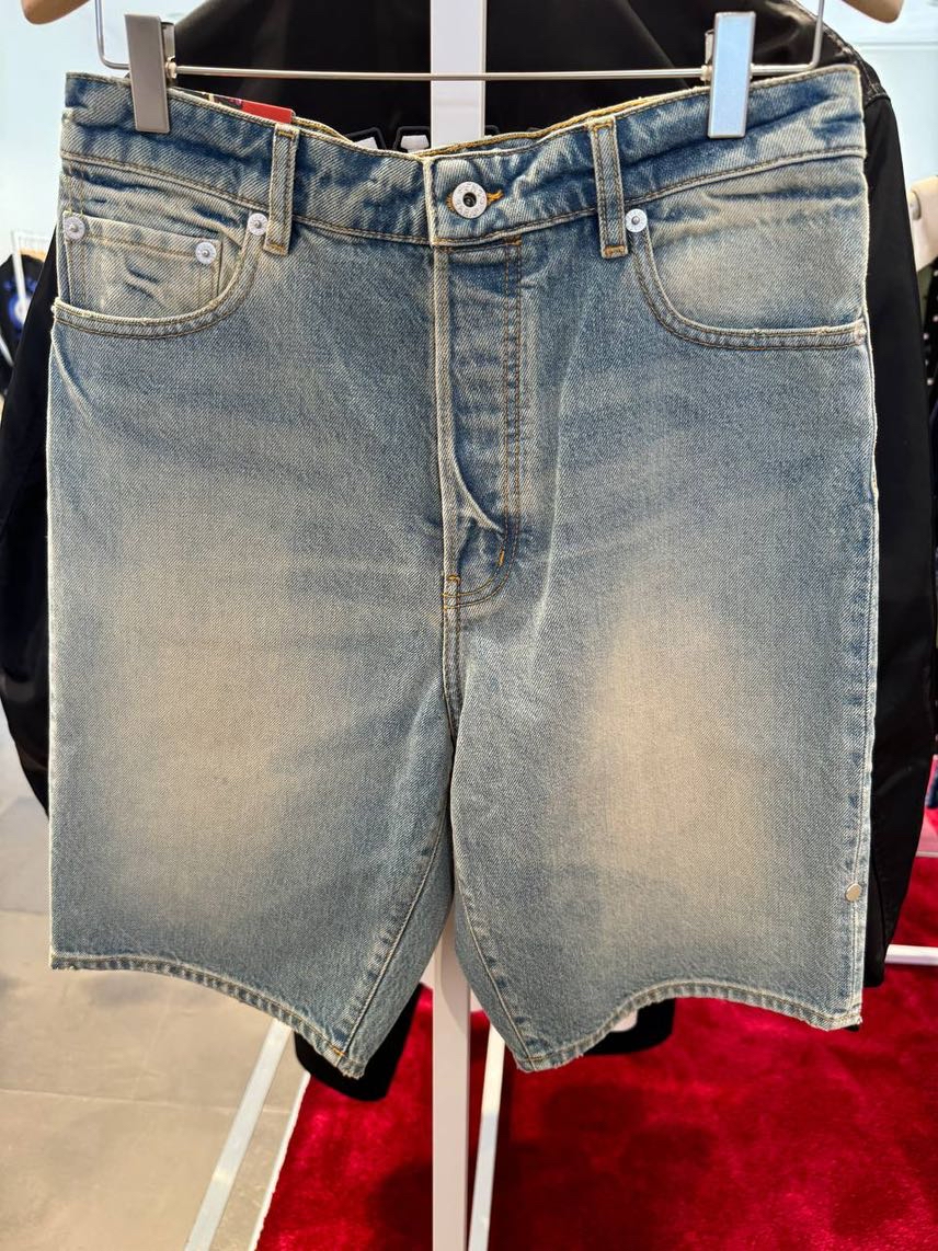 KENZO Shorts front view - Men's luxury Clothes