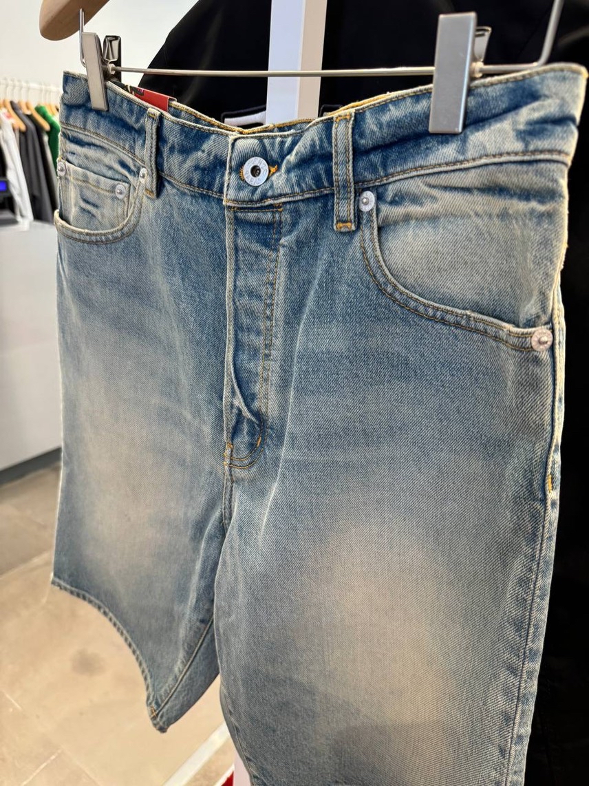 KENZO Shorts side view - Men's luxury Clothes