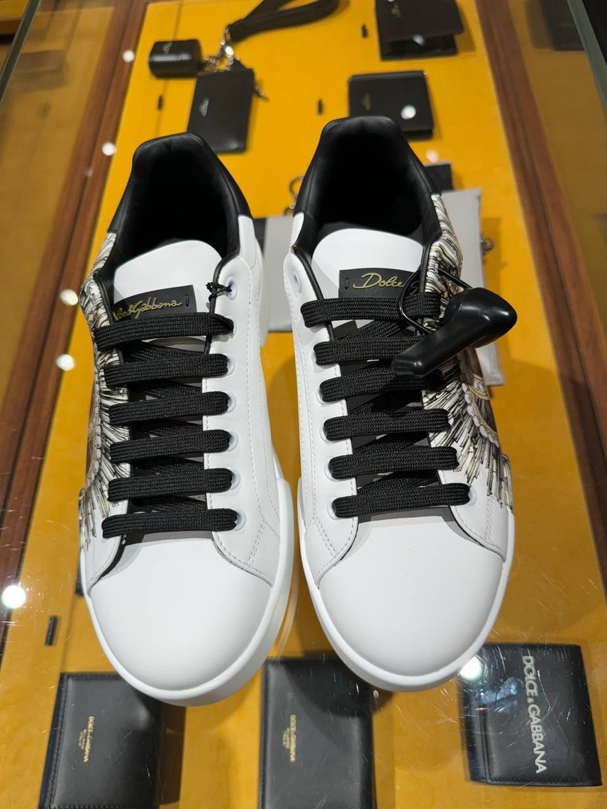 DOLCE & GABBANA Sneakers side view - Men's luxury Shoes