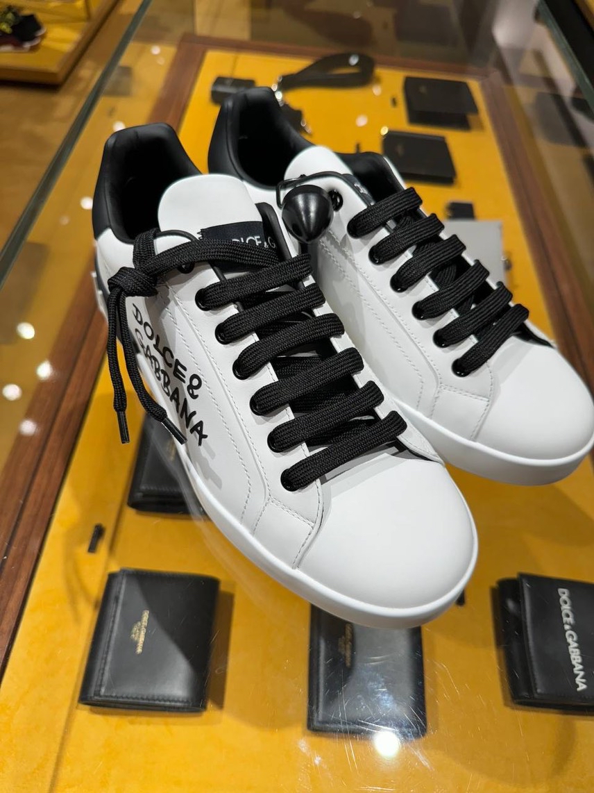 DOLCE & GABBANA Sneakers side view - Men's luxury Shoes