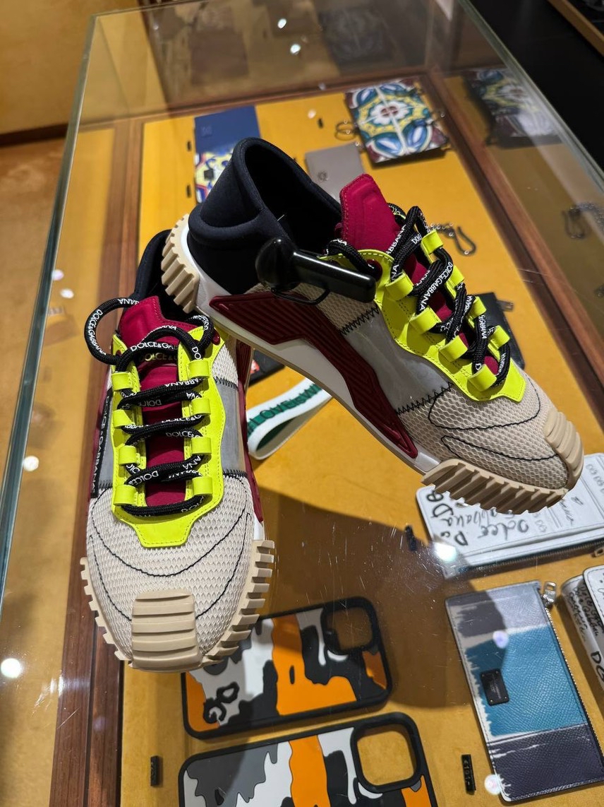 DOLCE & GABBANA Sneakers side view - Men's luxury Shoes