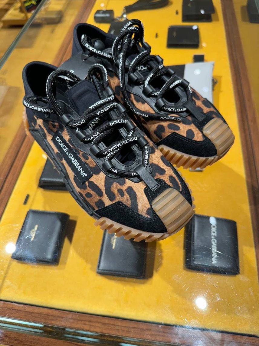DOLCE & GABBANA Sneakers side view - Men's luxury Shoes