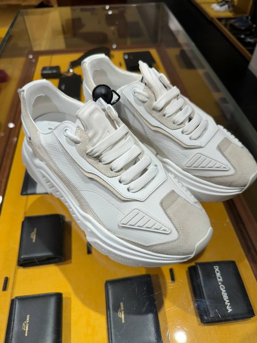 DOLCE & GABBANA Sneakers side view - Men's luxury Shoes