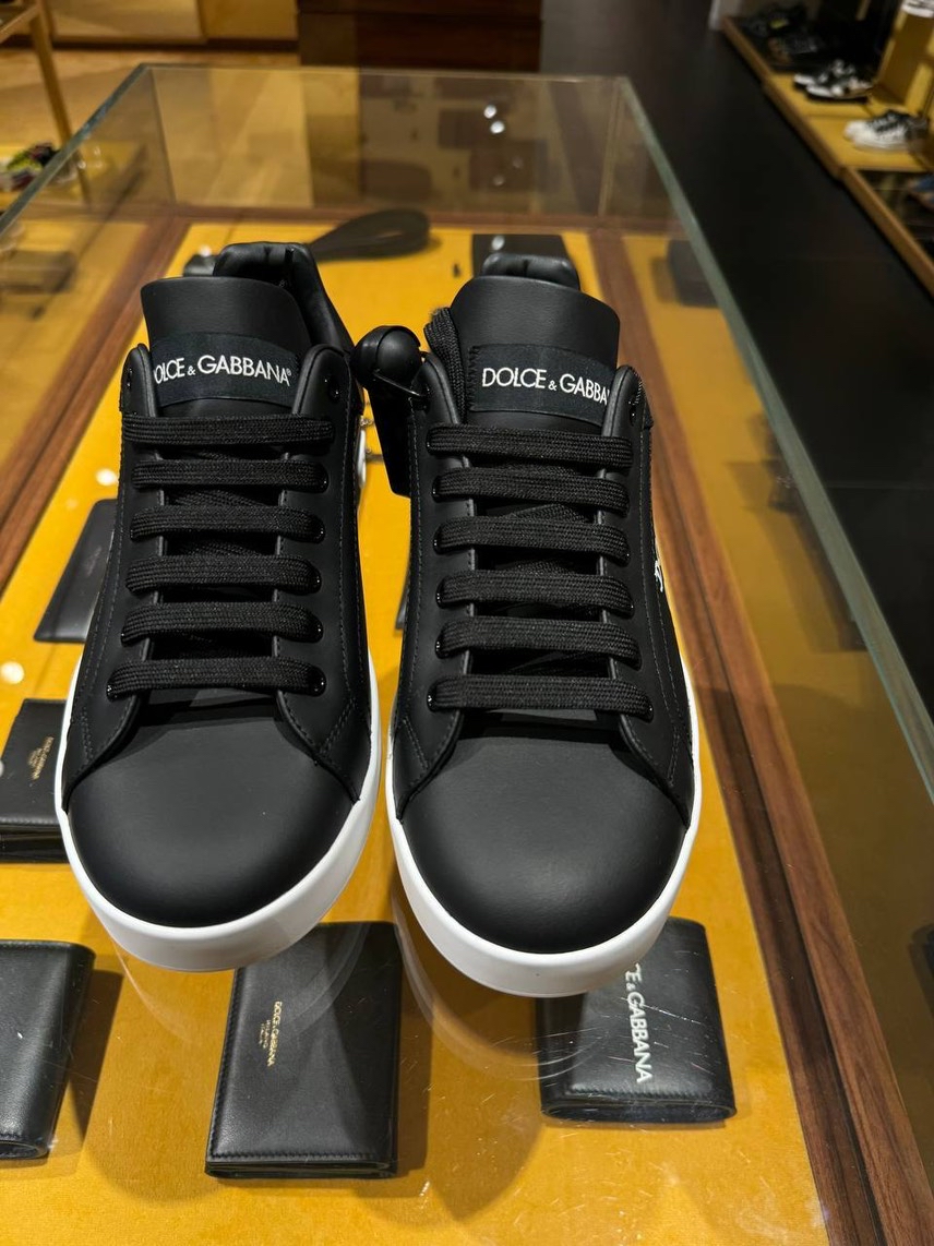 DOLCE & GABBANA Sneakers side view - Men's luxury Shoes