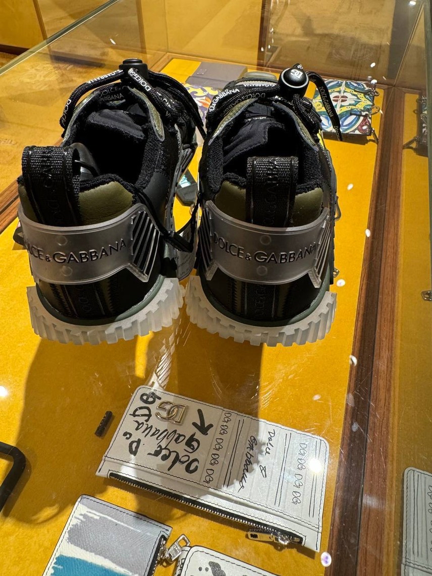 DOLCE & GABBANA Sneakers side view - Men's luxury Shoes