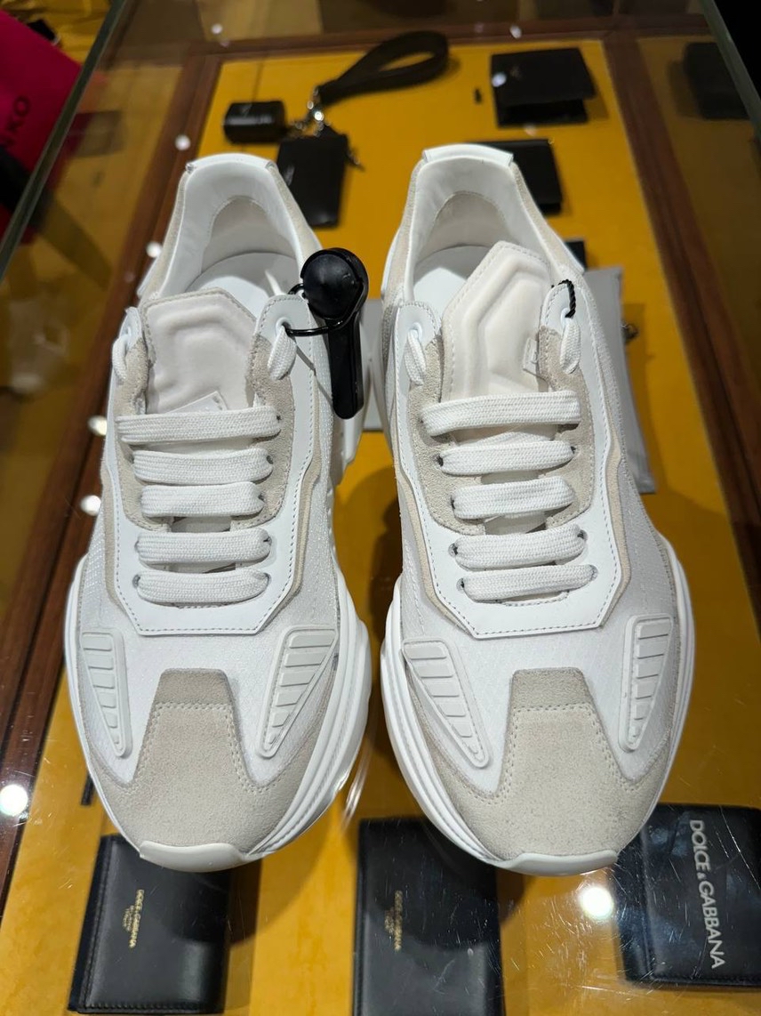 DOLCE & GABBANA Sneakers side view - Men's luxury Shoes