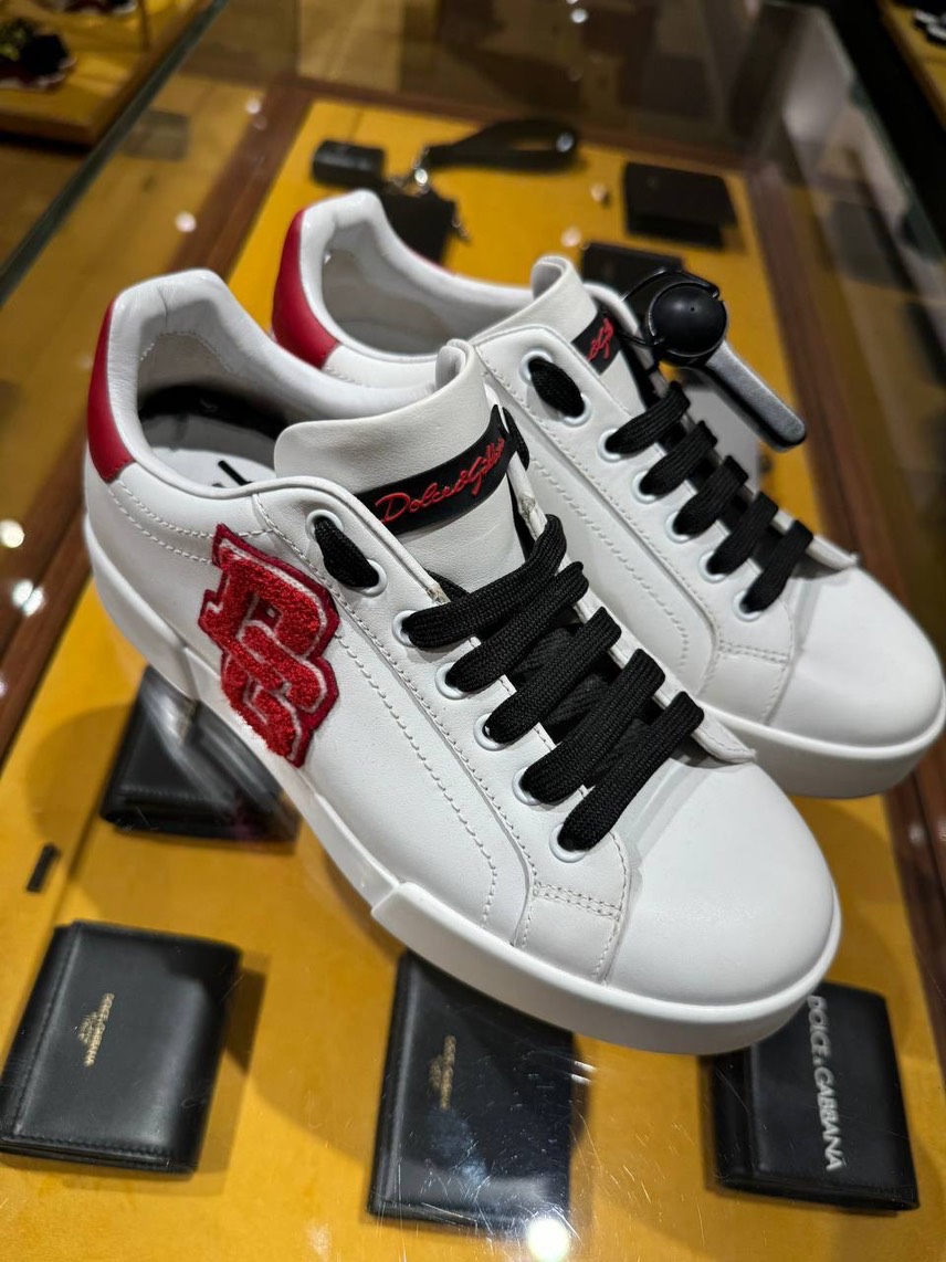 DOLCE & GABBANA Sneakers side view - Men's luxury Shoes