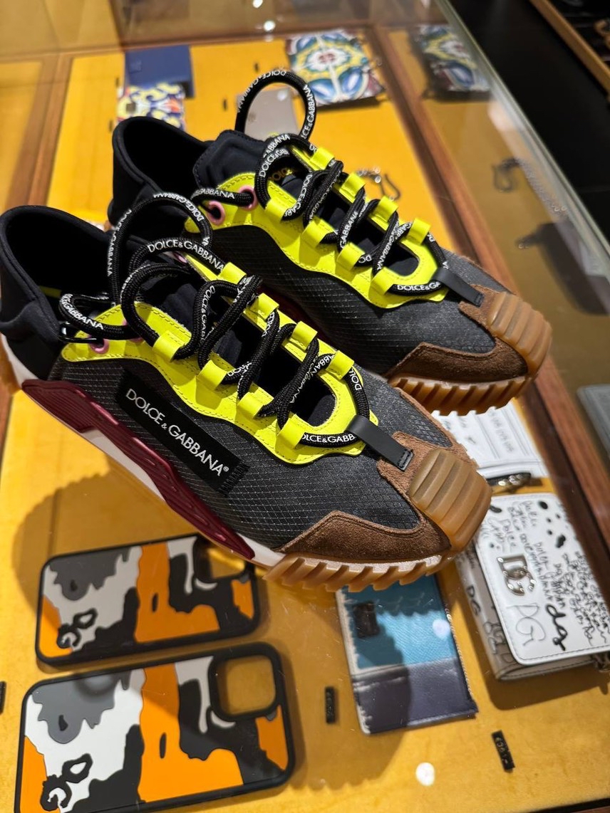 DOLCE & GABBANA Sneakers side view - Men's luxury Shoes