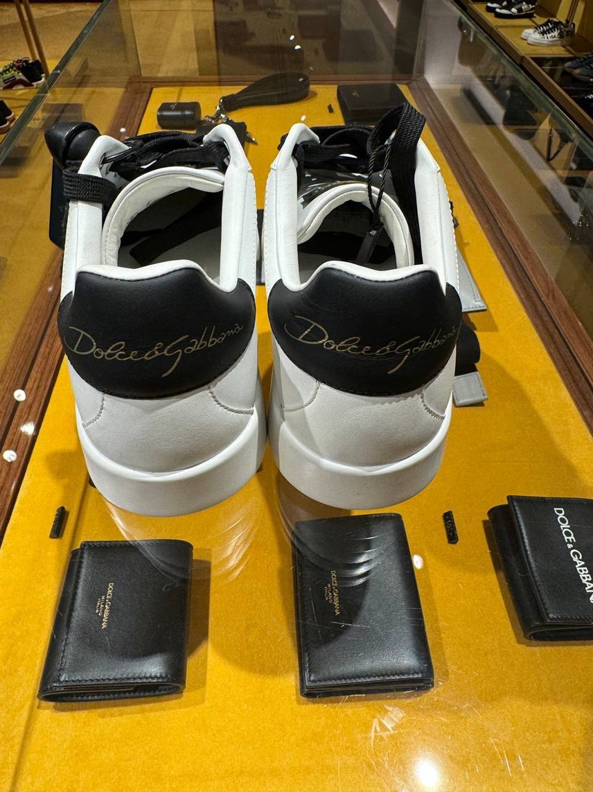 DOLCE & GABBANA Sneakers side view - Men's luxury Shoes