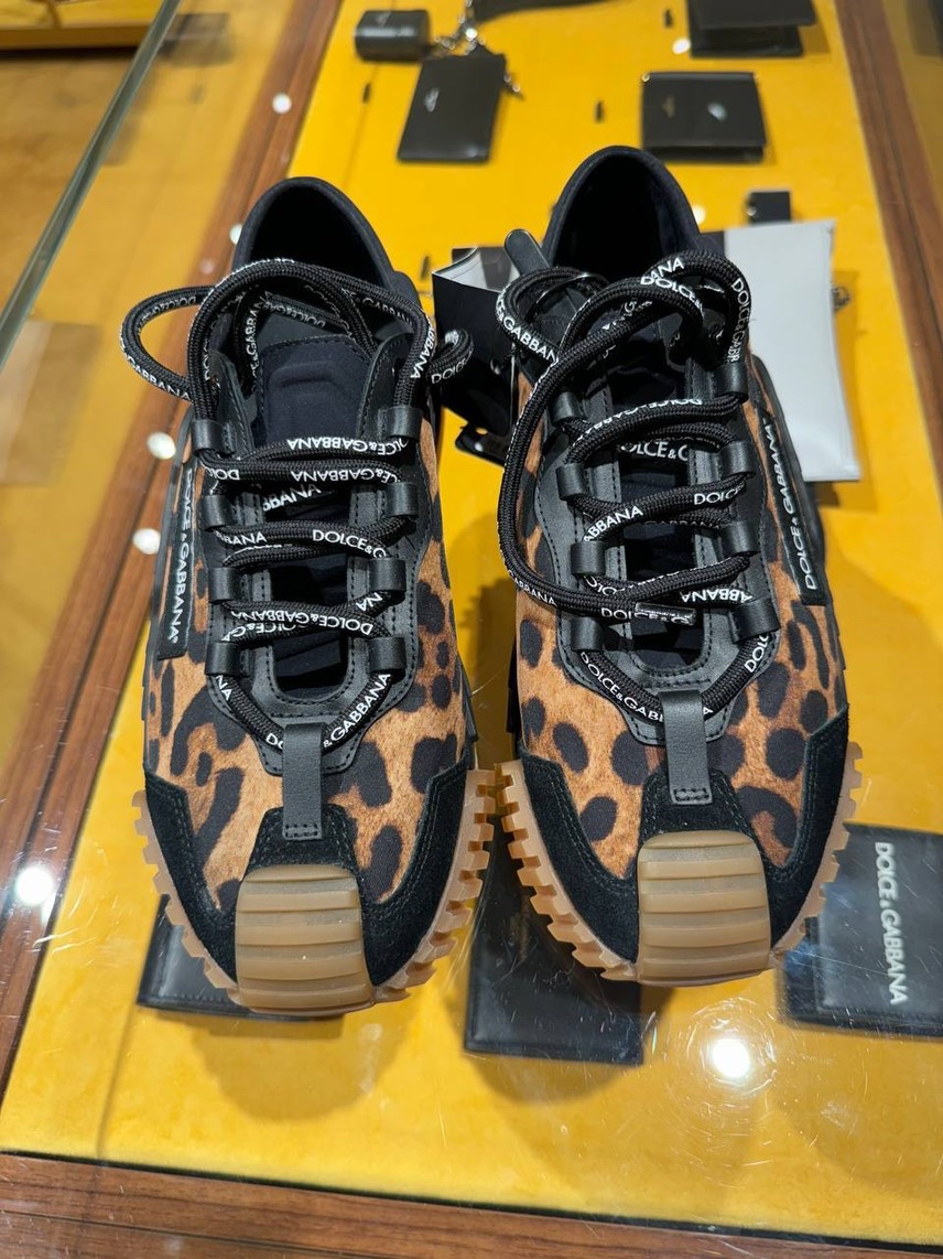 DOLCE & GABBANA Sneakers side view - Men's luxury Shoes