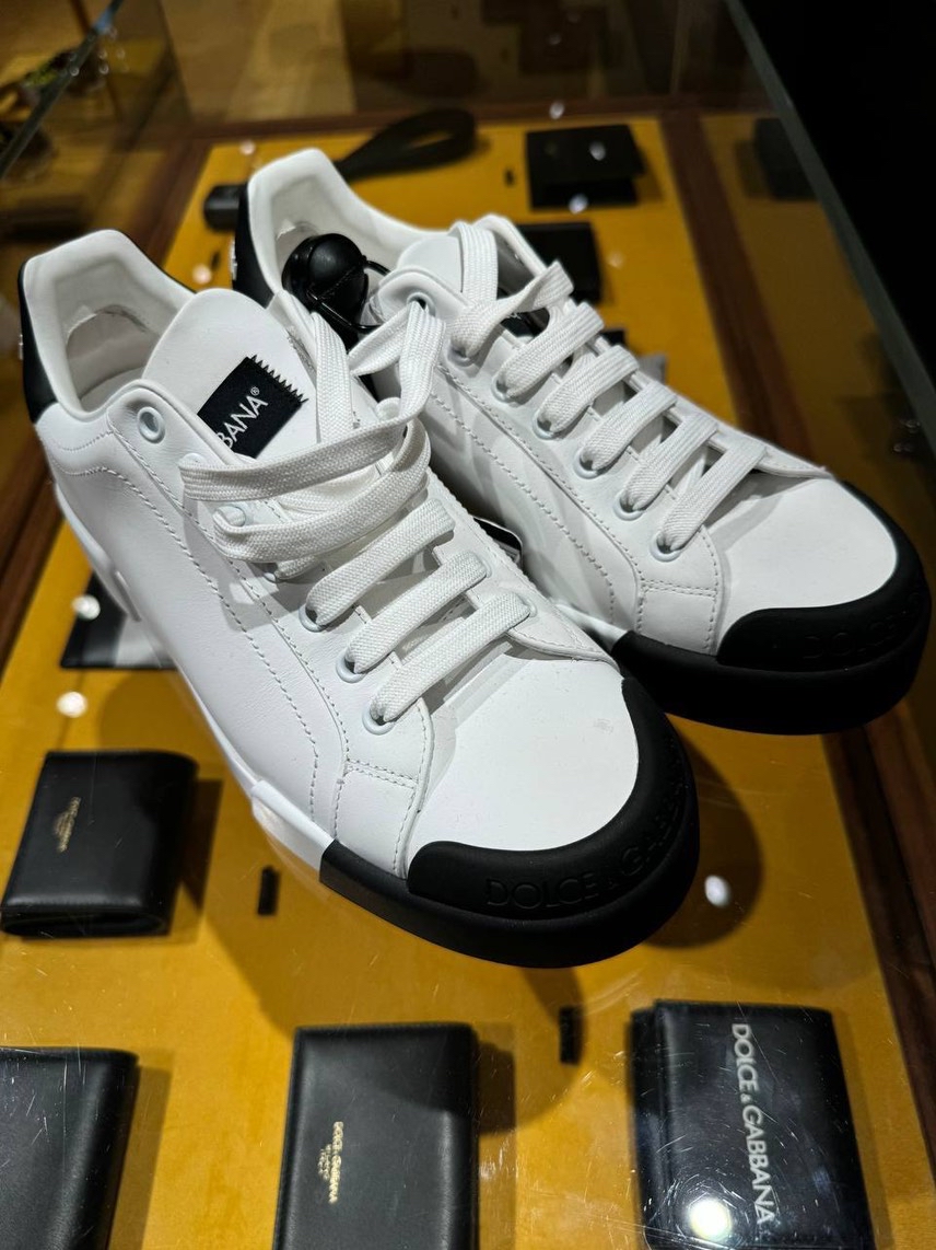 DOLCE & GABBANA Sneakers front view - Men's luxury Shoes