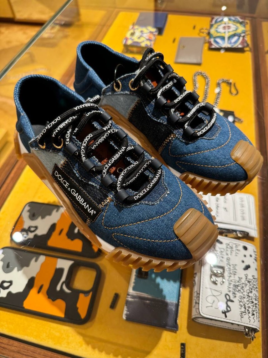 DOLCE & GABBANA Sneakers side view - Men's luxury Shoes