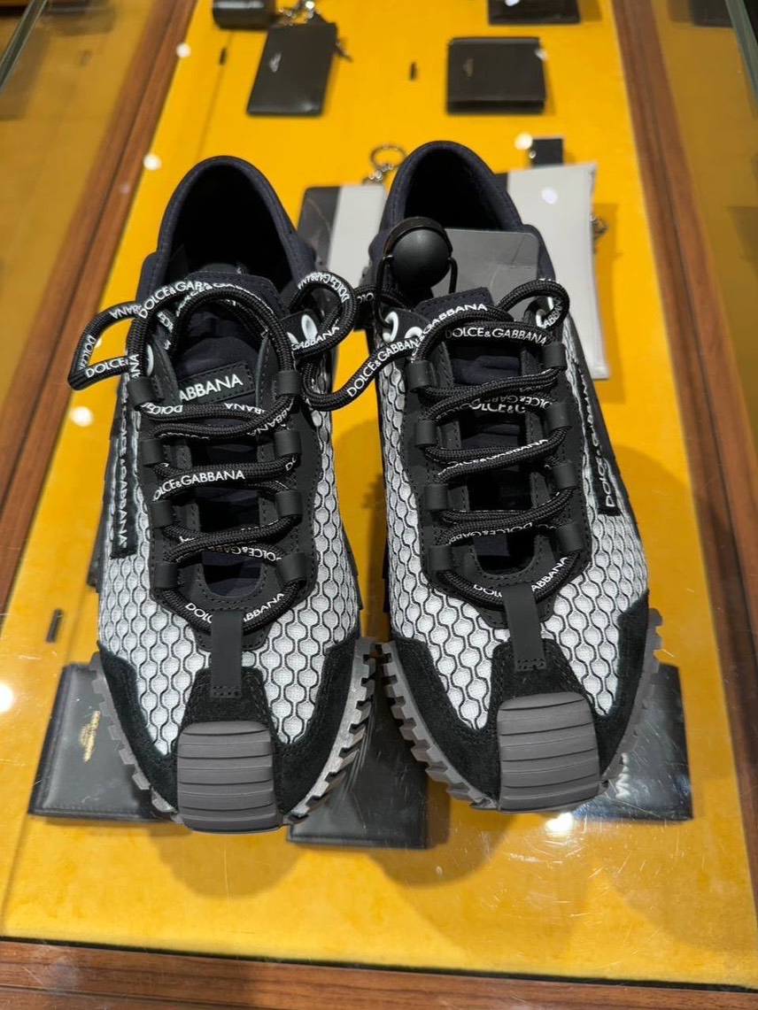 DOLCE & GABBANA Sneakers side view - Men's luxury Shoes