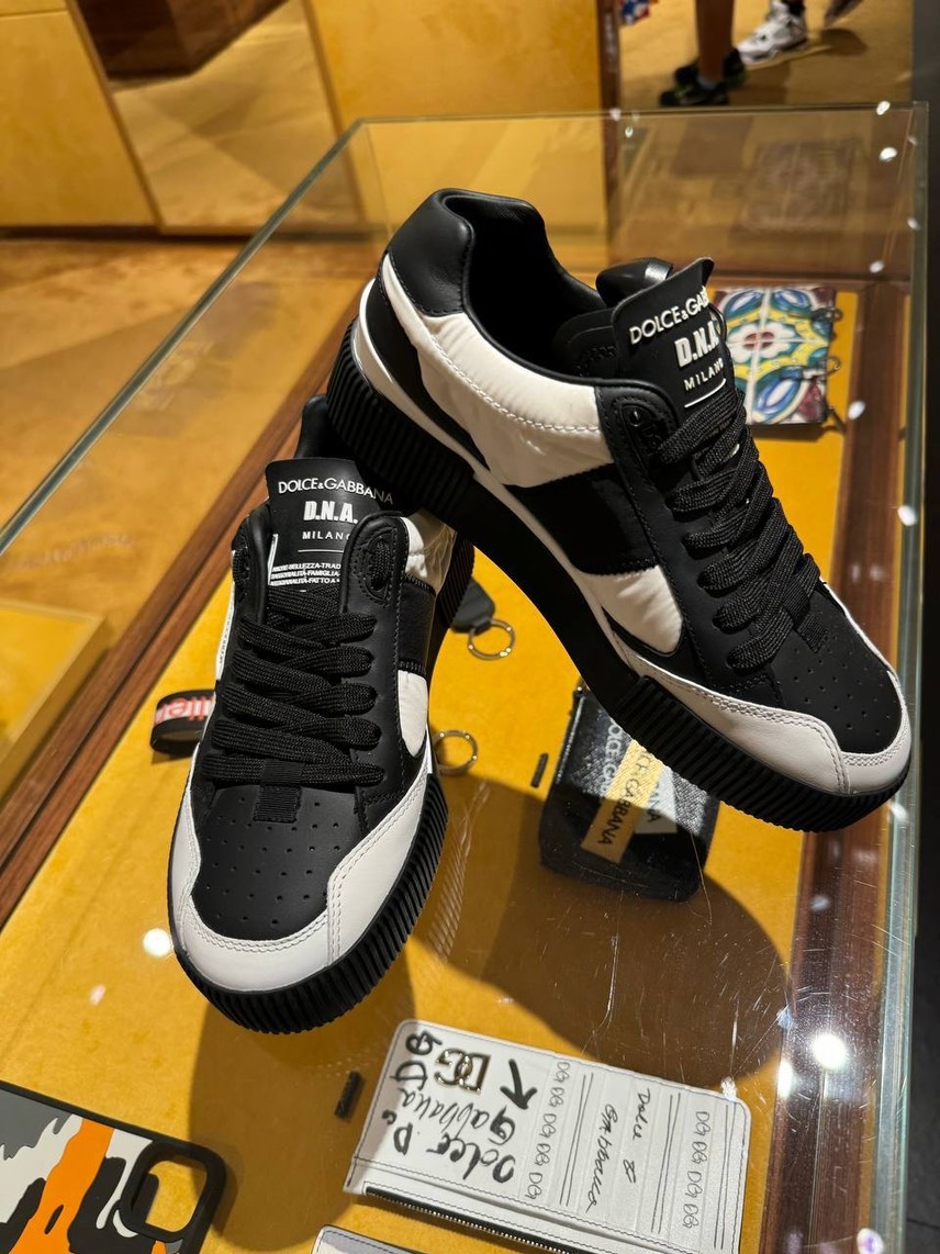 DOLCE & GABBANA Sneakers side view - Men's luxury Shoes