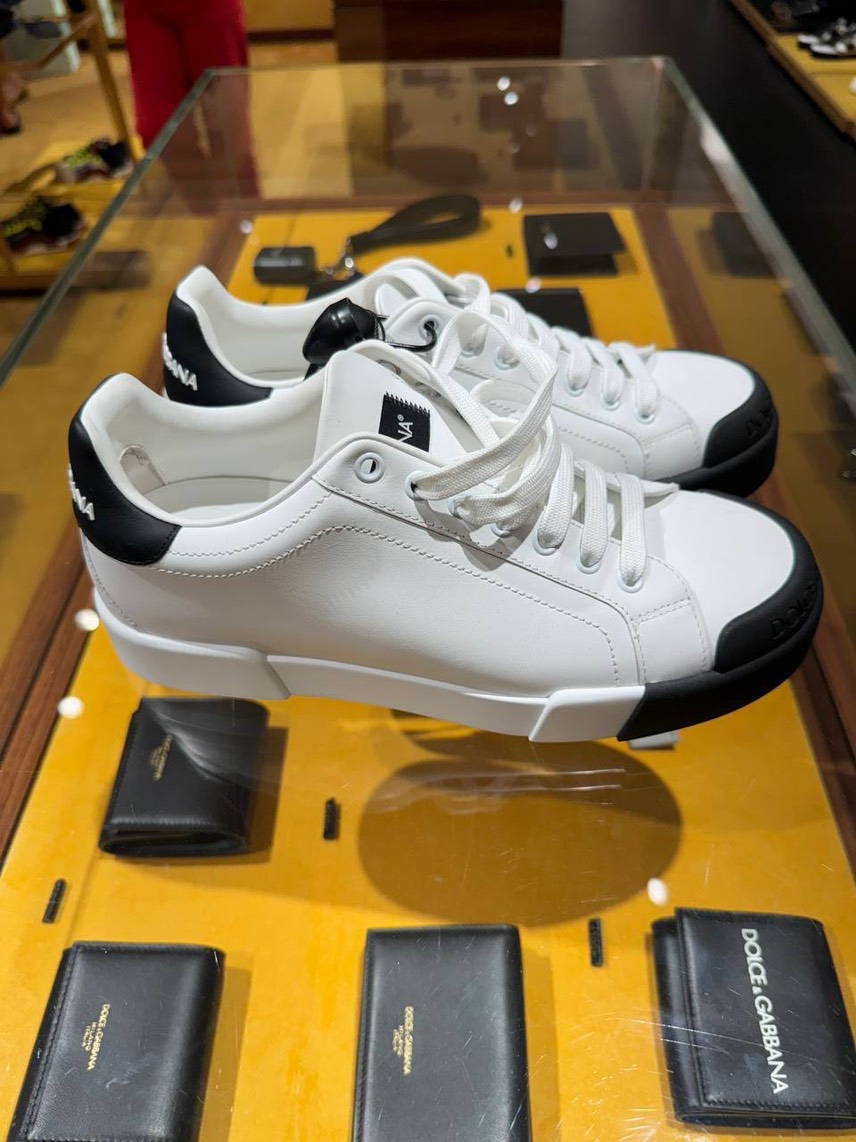DOLCE & GABBANA Sneakers side view - Men's luxury Shoes