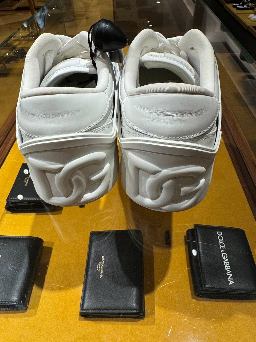 DOLCE & GABBANA Sneakers side view - Men's luxury Shoes